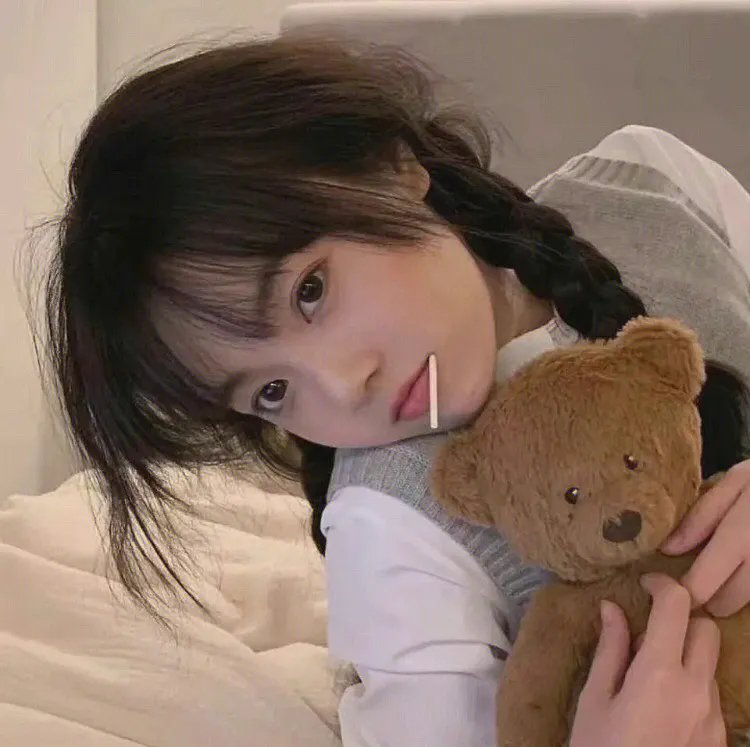 穿书后一脚踢开老公当霸总